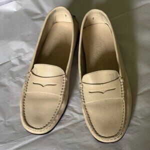 Tod's cream Leather Driving Loafer 7